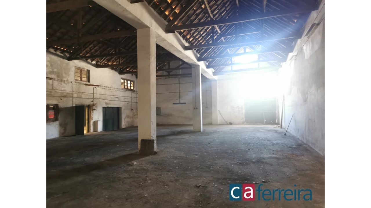 Armazém para Venda em Almeirim Foto 13