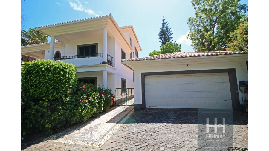 Moradia T6 para Venda em Santo Antonio Foto 6