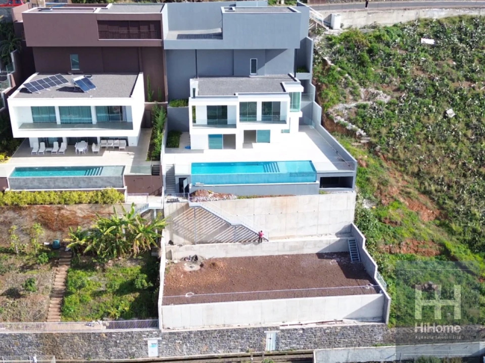 Moradia T4 para Venda em São Martinho Foto 12