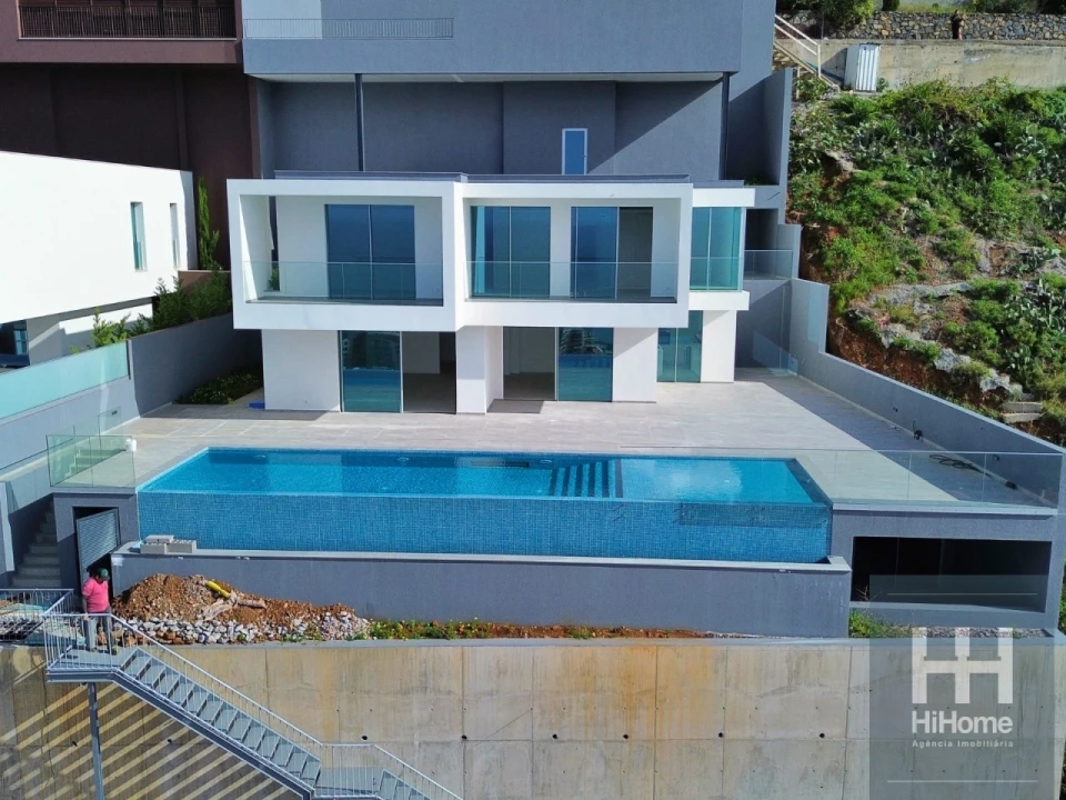 Moradia T4 para Venda em São Martinho Foto 13