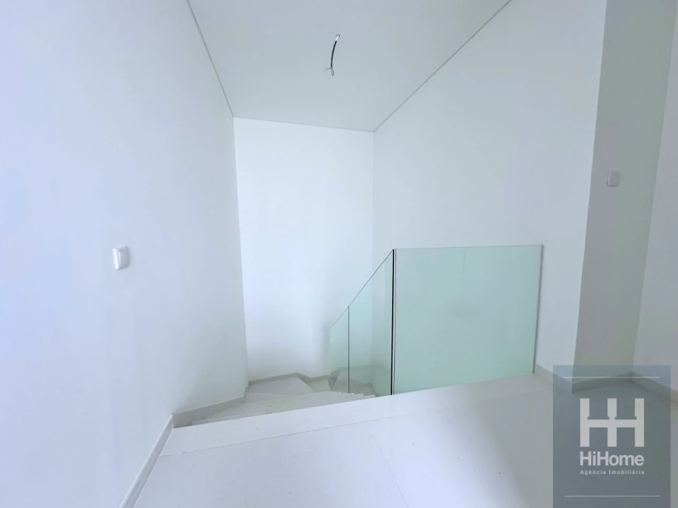 Moradia T4 para Venda em São Martinho Foto 16