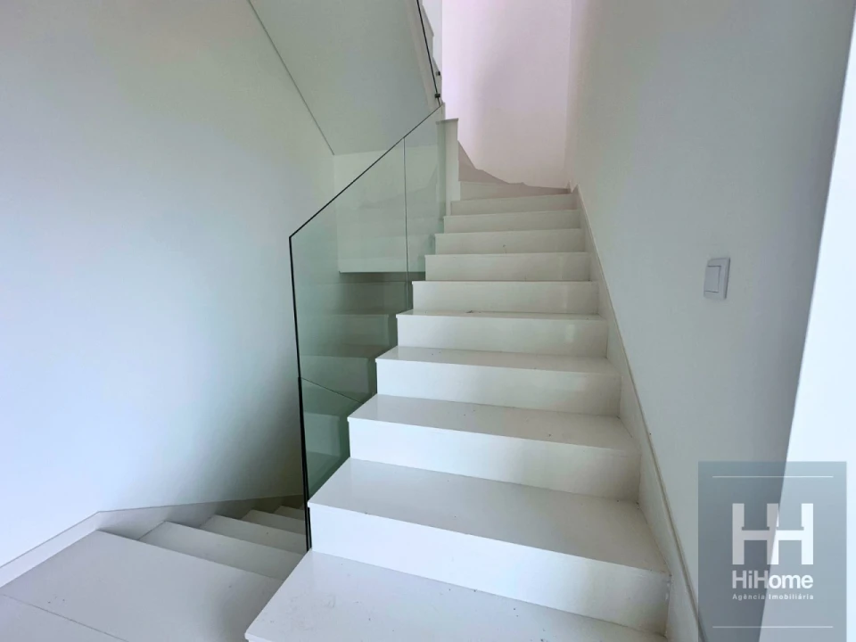 Moradia T4 para Venda em São Martinho Foto 18