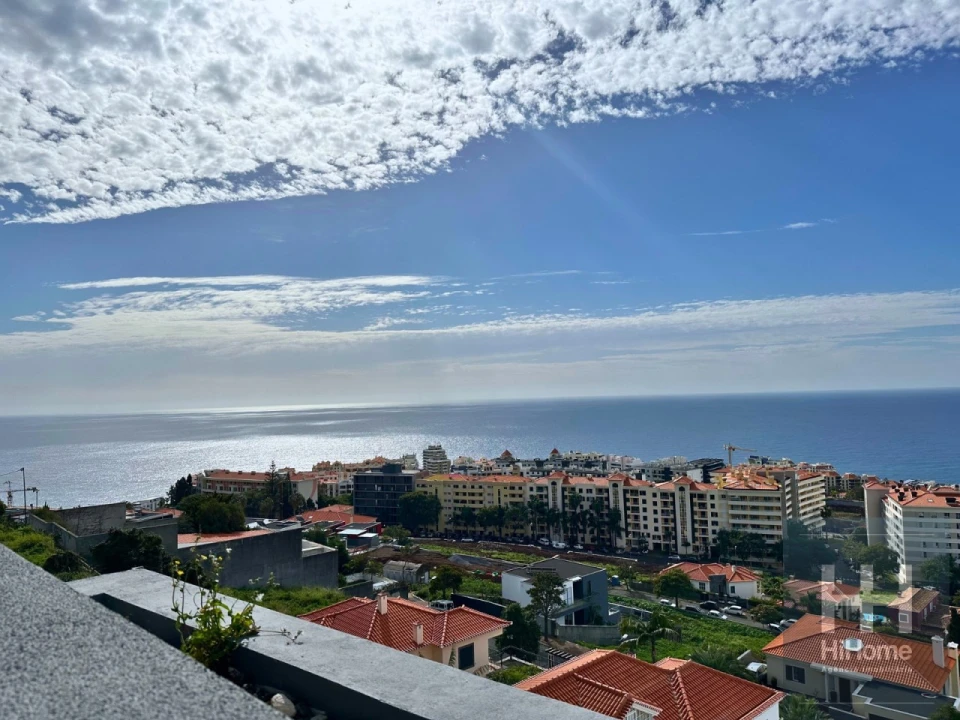 Moradia T4 para Venda em São Martinho Foto 21