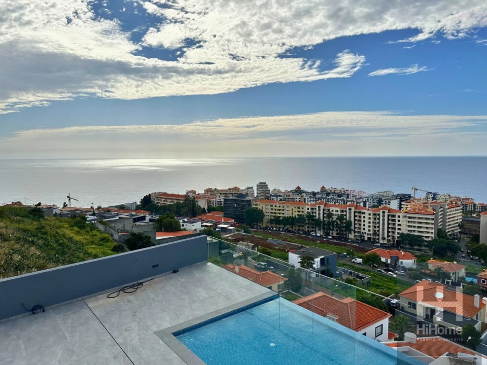 Moradia T4 para Venda em São Martinho Foto 32