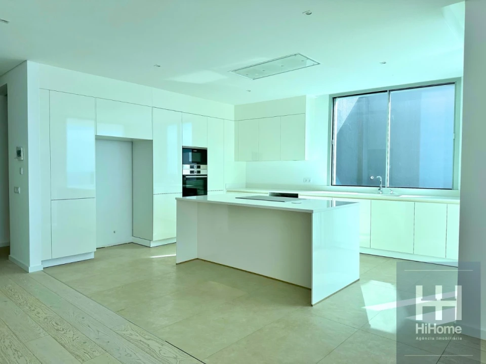 Moradia T4 para Venda em São Martinho Foto 40