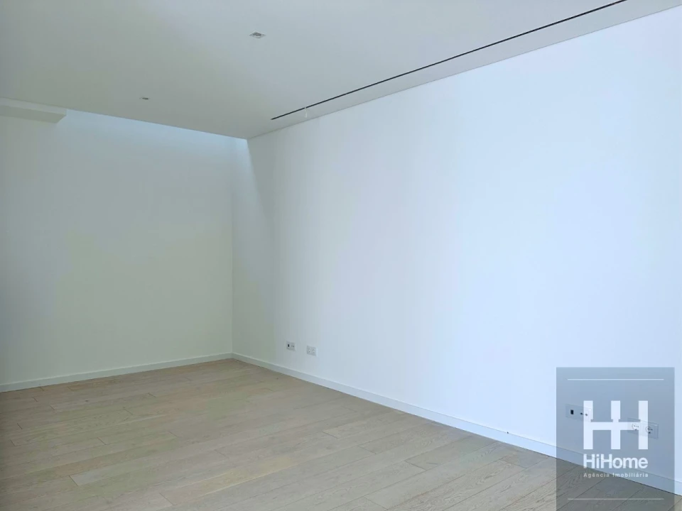 Moradia T4 para Venda em São Martinho Foto 42