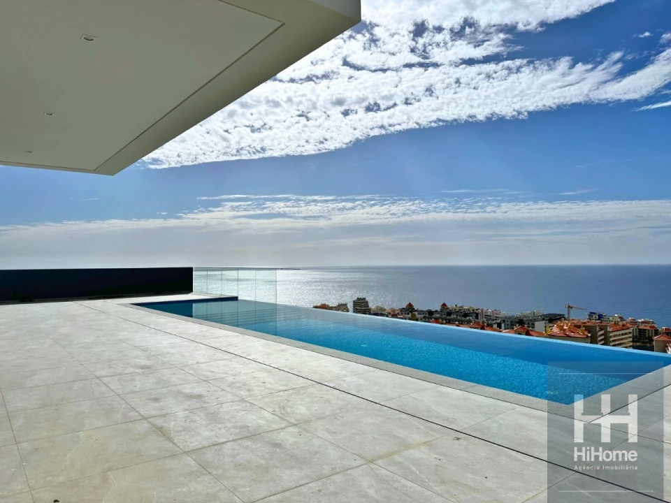 Moradia T4 para Venda em São Martinho Foto 45