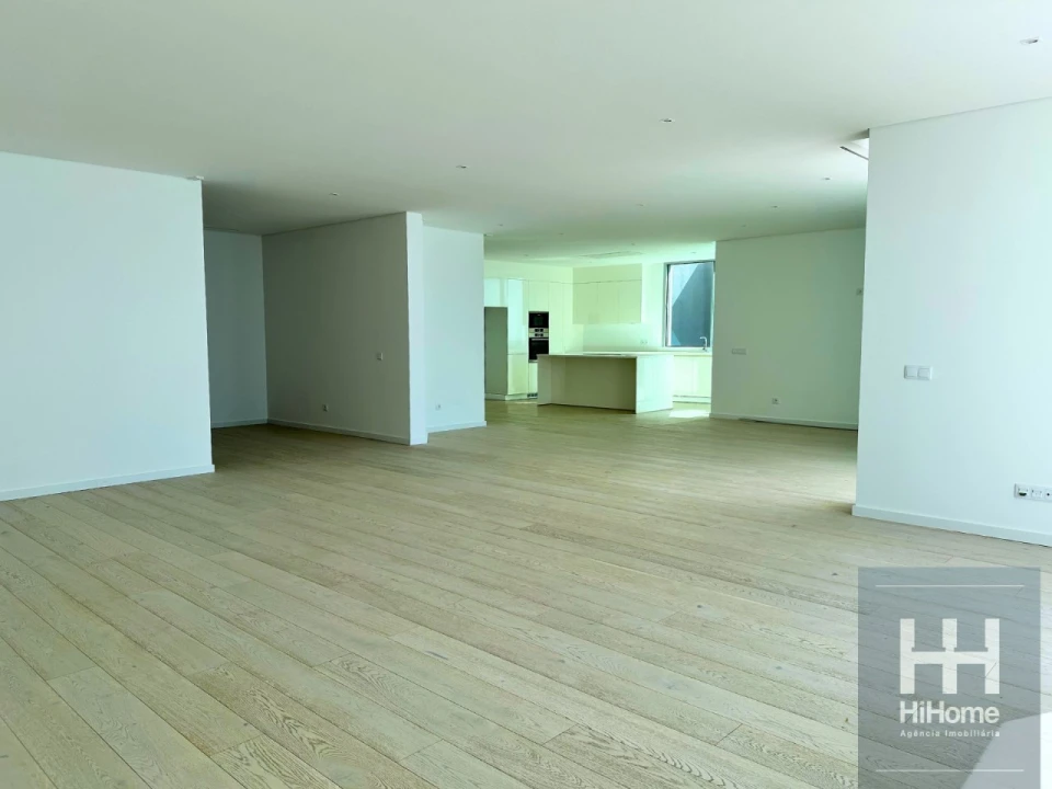 Moradia T4 para Venda em São Martinho Foto 46