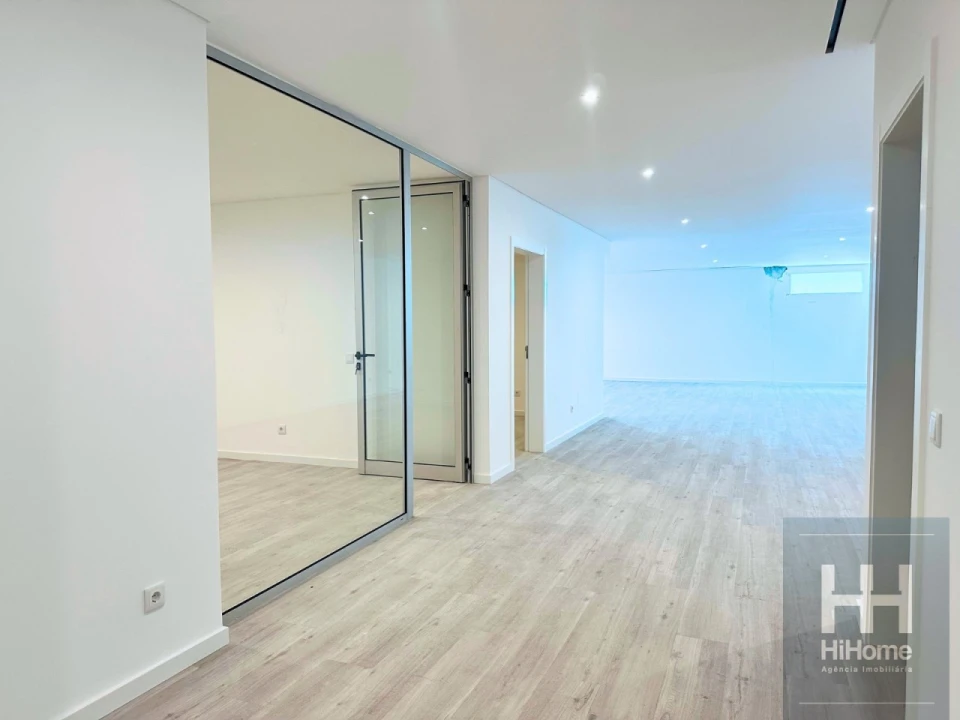 Moradia T4 para Venda em São Martinho Foto 49