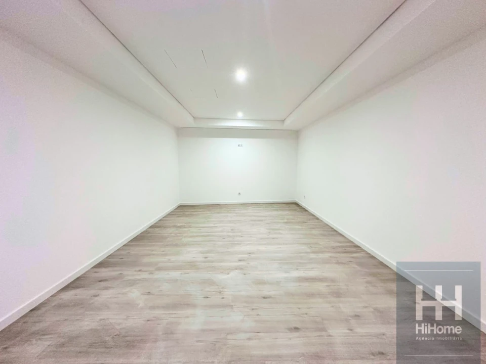 Moradia T4 para Venda em São Martinho Foto 51