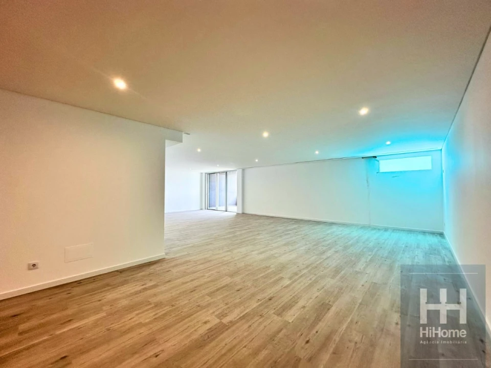 Moradia T4 para Venda em São Martinho Foto 52