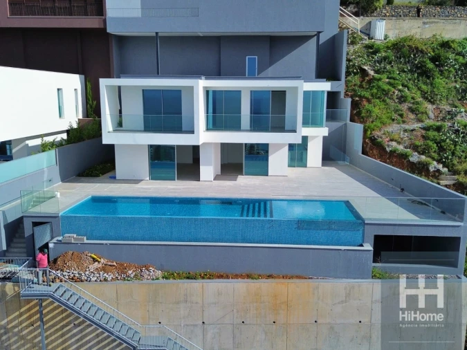 Moradia T4 para Venda em São Martinho Foto 13