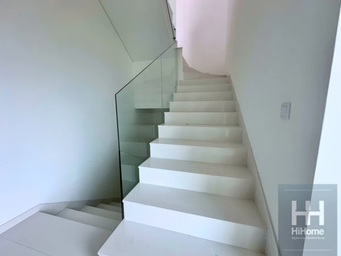 Moradia T4 para Venda em São Martinho Foto 18