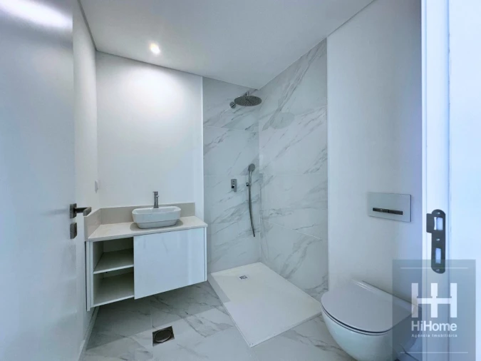 Moradia T4 para Venda em São Martinho Foto 27