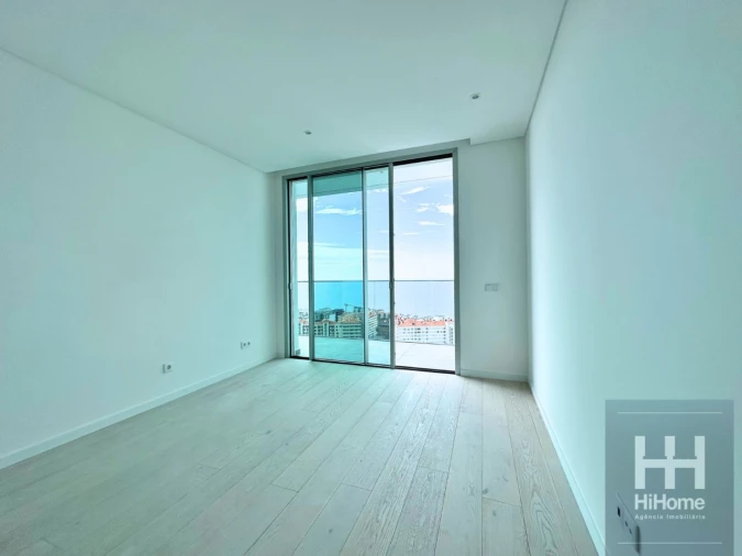 Moradia T4 para Venda em São Martinho Foto 33