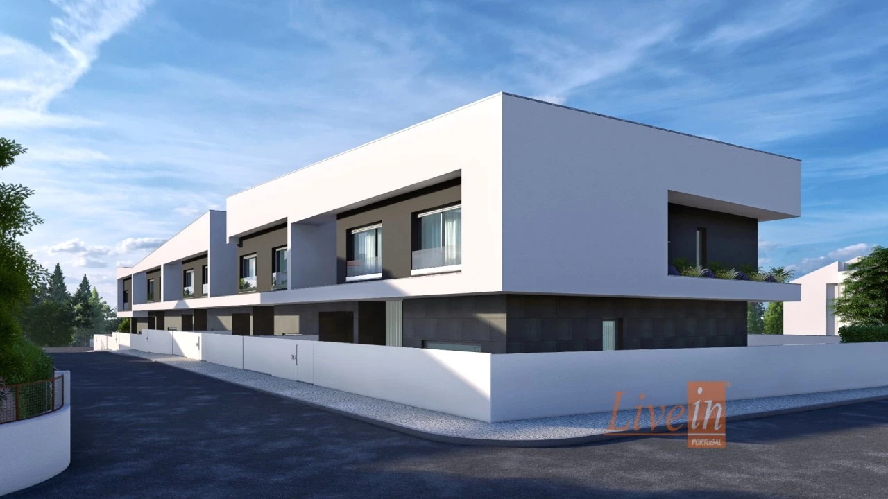 Moradia T4 para Venda em Loures Foto 3