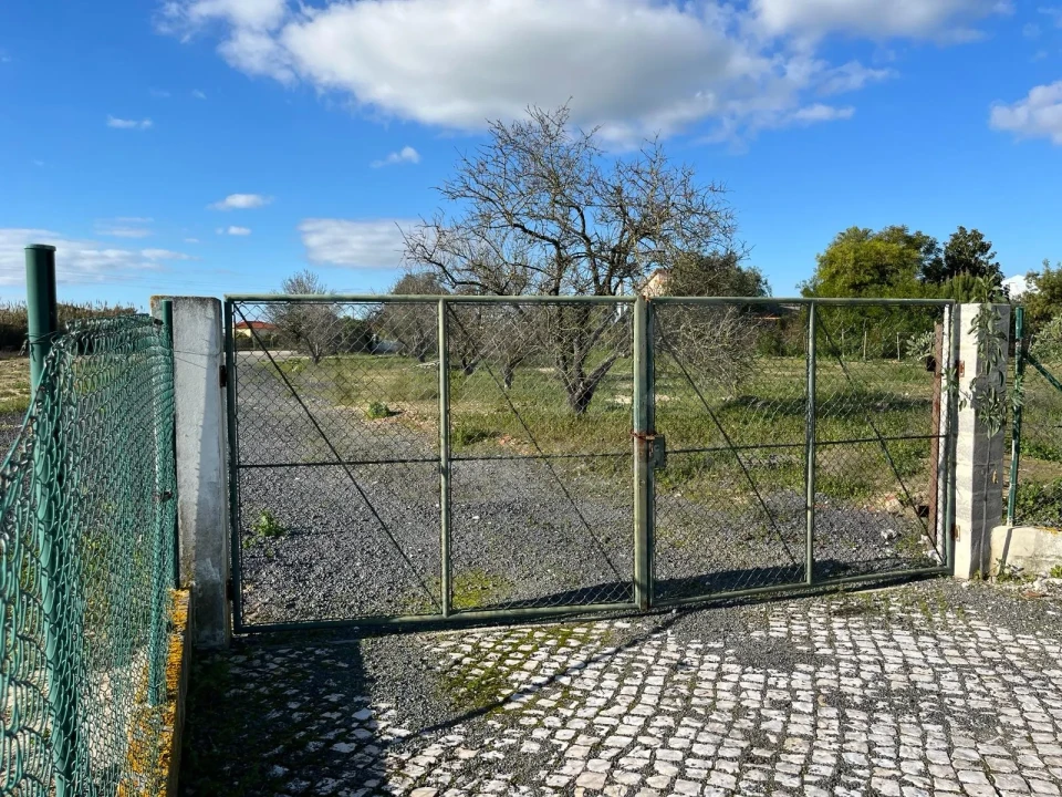 Terreno para Venda em Samora Correia Foto 2
