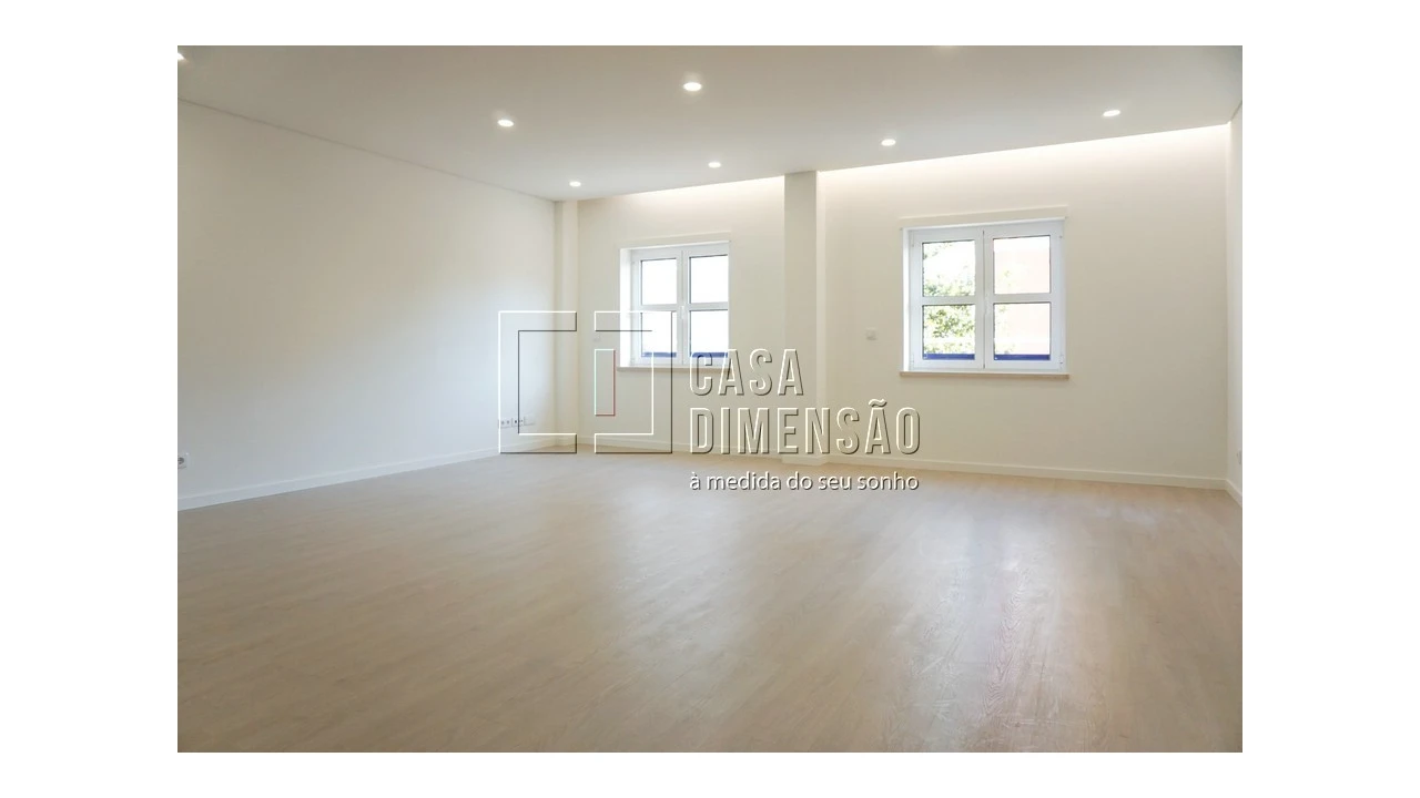 Apartamento T2 para Venda em Venteira Foto 3