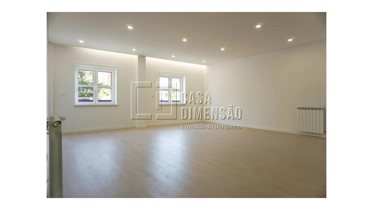 Apartamento T2 para Venda em Venteira Foto 4