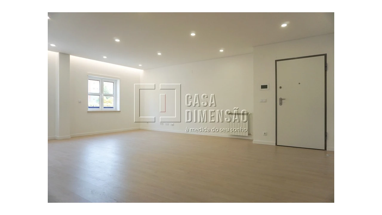 Apartamento T2 para Venda em Venteira Foto 7