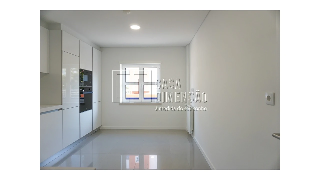 Apartamento T2 para Venda em Venteira Foto 11