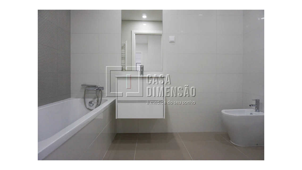 Apartamento T2 para Venda em Venteira Foto 18