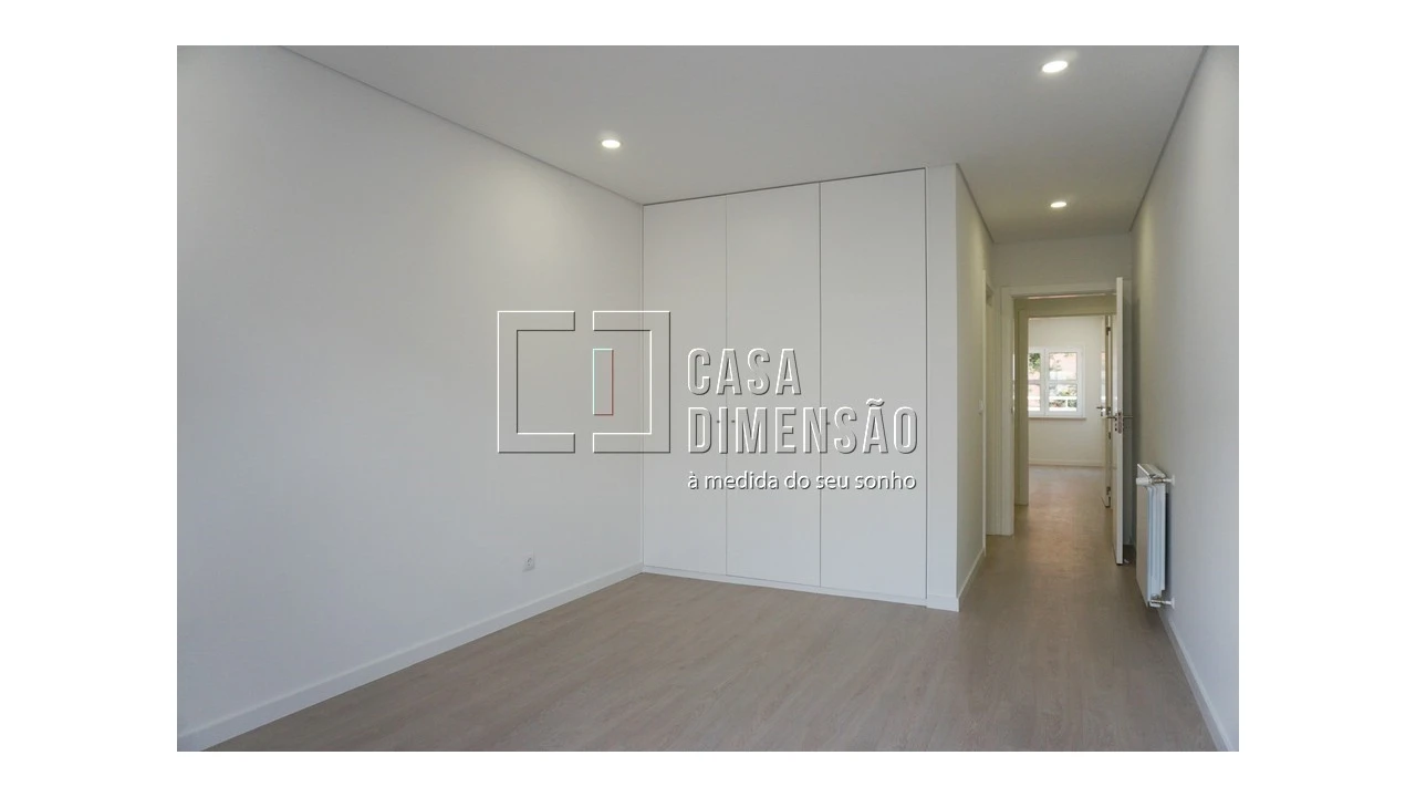 Apartamento T2 para Venda em Venteira Foto 27