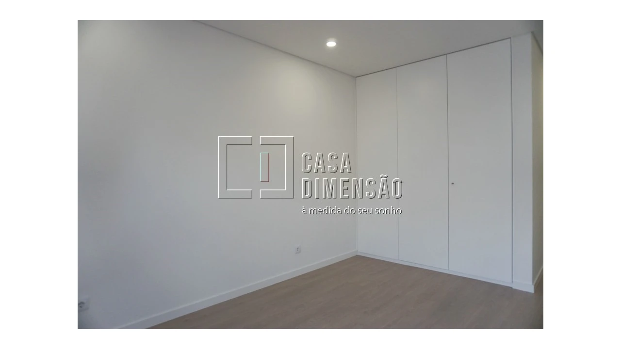Apartamento T2 para Venda em Venteira Foto 28