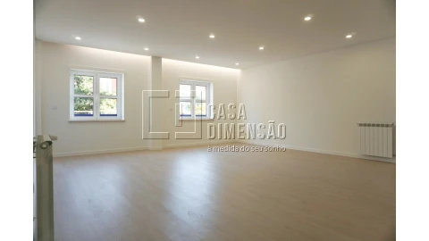 Apartamento T2 para Venda em Venteira