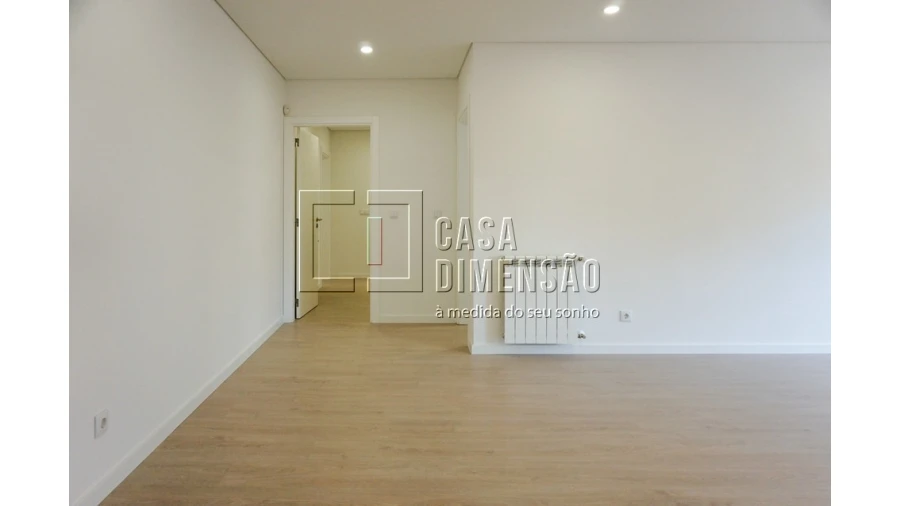 Apartamento T2 para Venda em Venteira Foto 2