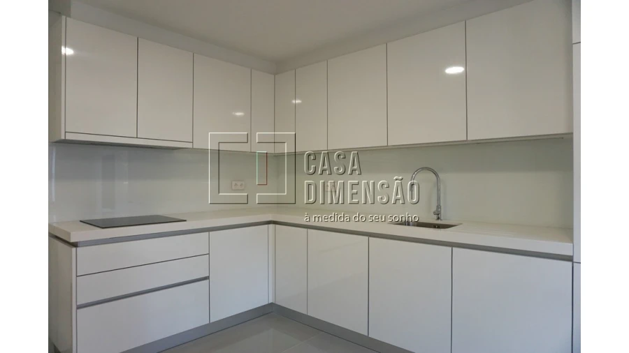 Apartamento T2 para Venda em Venteira Foto 13