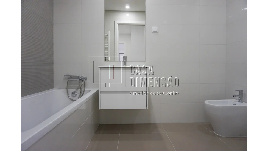 Apartamento T2 para Venda em Venteira Foto 18