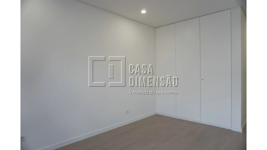 Apartamento T2 para Venda em Venteira Foto 28