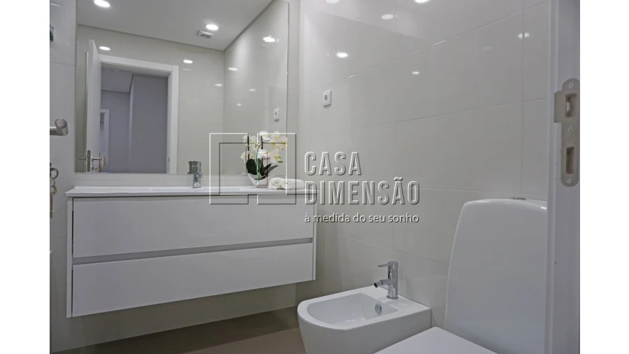 Apartamento T2 para Venda em Venteira Foto 60