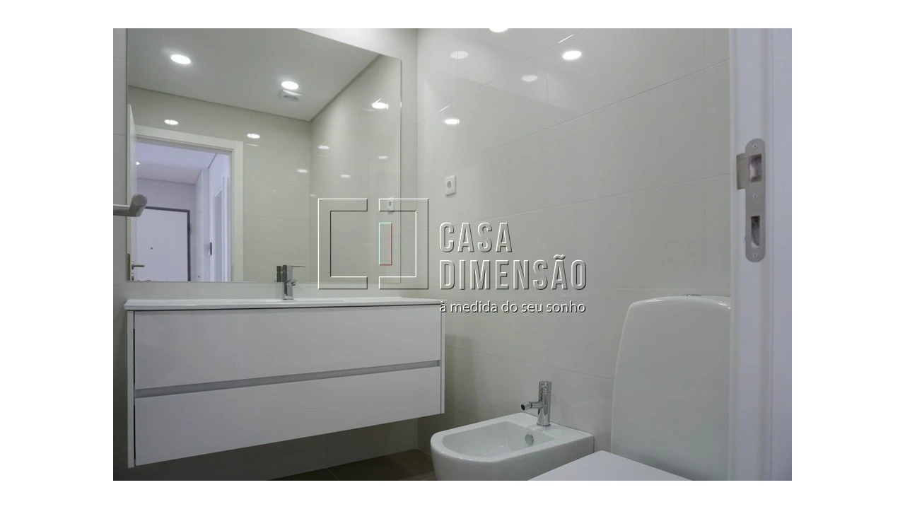 Apartamento T2 para Venda em Venteira Foto 11