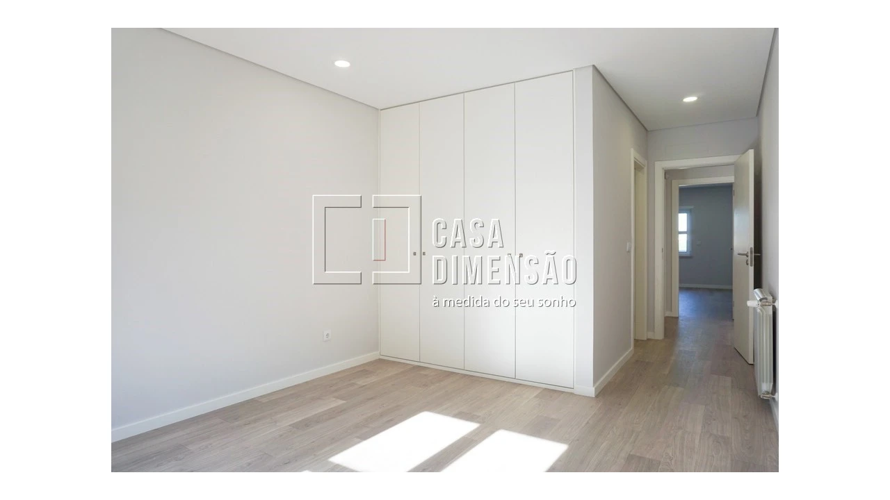 Apartamento T2 para Venda em Venteira Foto 20