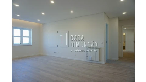 Apartamento T3 para Venda em Venteira