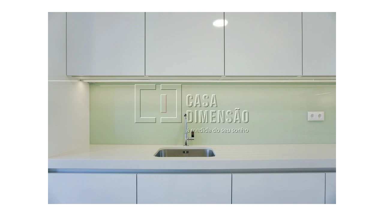 Apartamento T2 para Venda em Venteira Foto 8