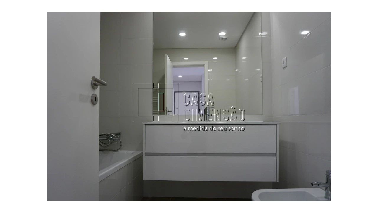 Apartamento T2 para Venda em Venteira Foto 12