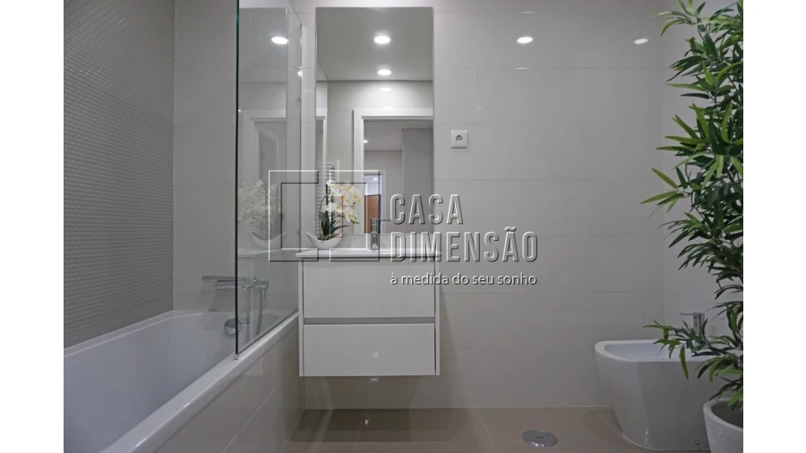 Apartamento T2 para Venda em Venteira Foto 59