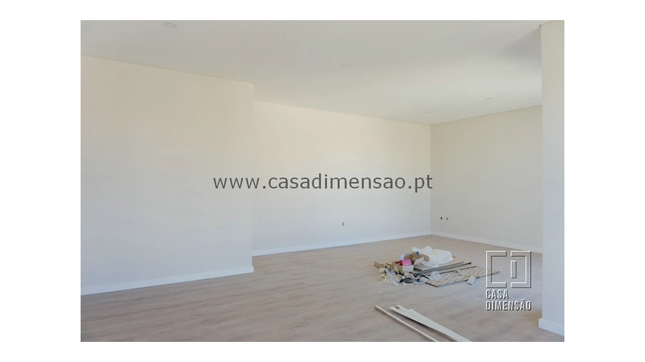 Apartamento T2 para Venda em São Domingos de Rana Foto 8