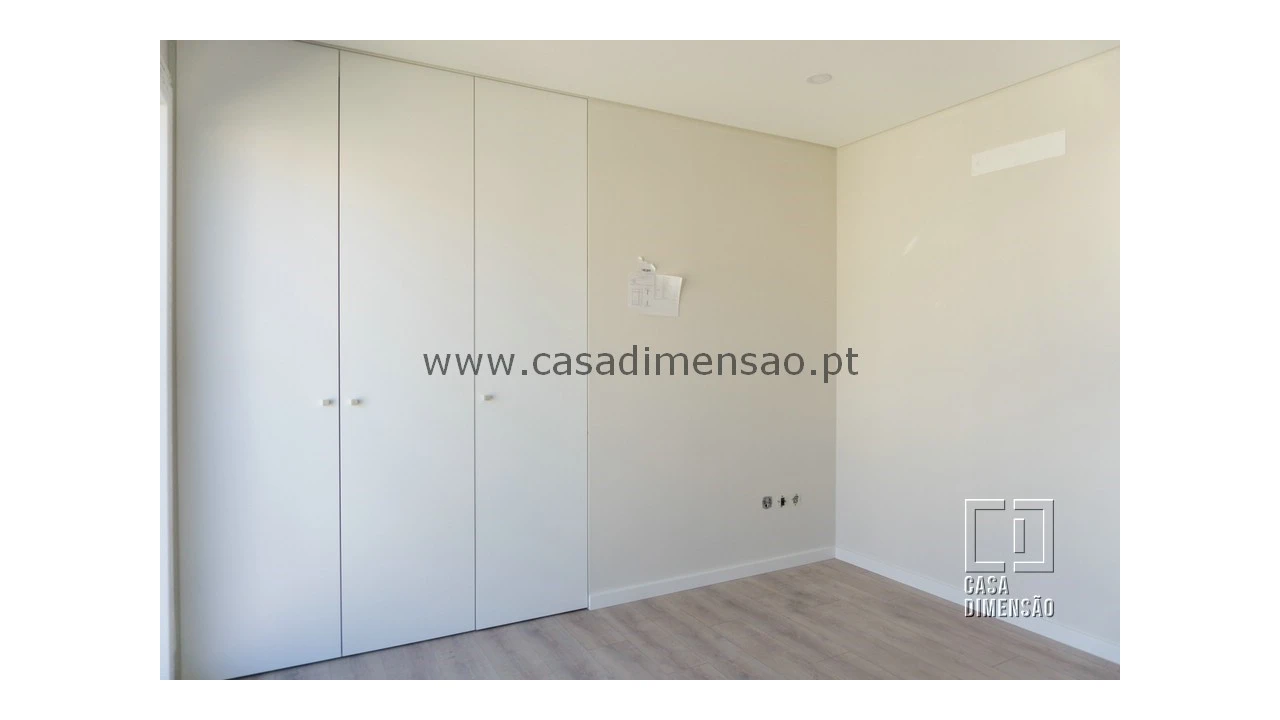 Apartamento T2 para Venda em São Domingos de Rana Foto 19