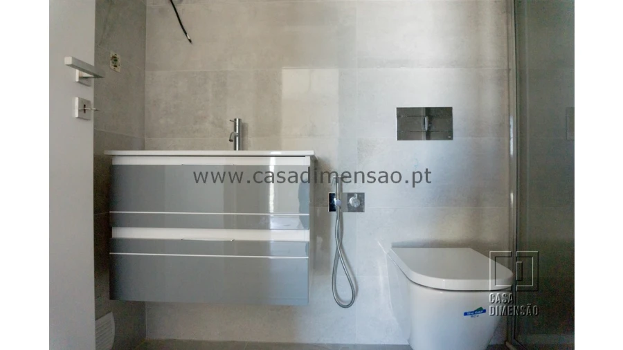 Apartamento T2 para Venda em São Domingos de Rana Foto 15