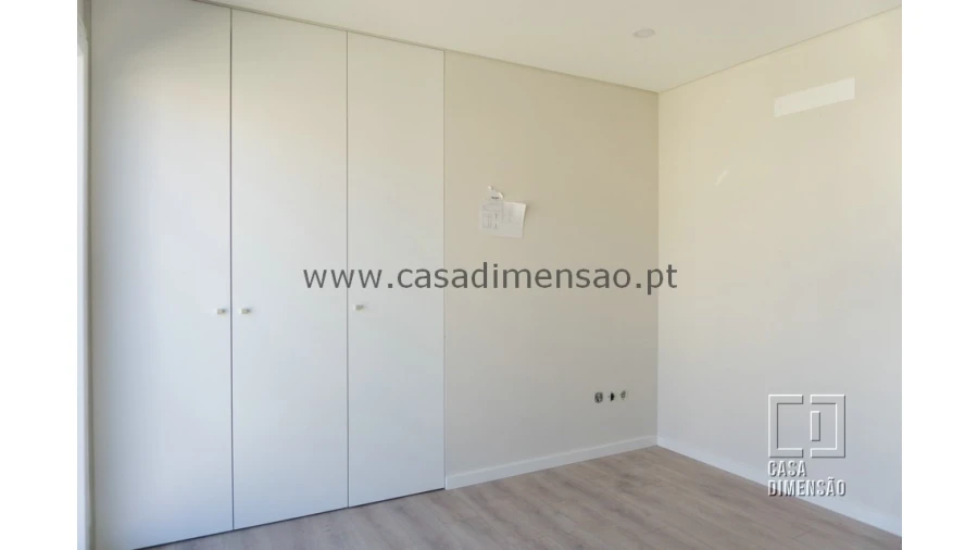 Apartamento T2 para Venda em São Domingos de Rana Foto 19