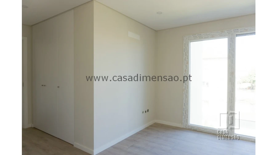 Apartamento T2 para Venda em São Domingos de Rana Foto 24