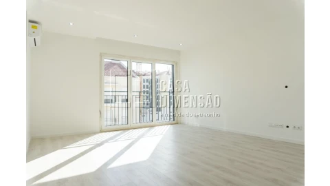 Apartamento T2 para Venda em Águas Livres