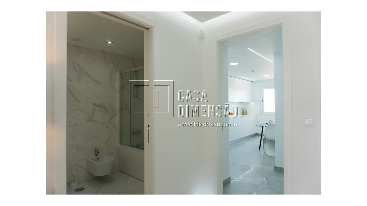 Apartamento T3 para Venda em Águas Livres Foto 6