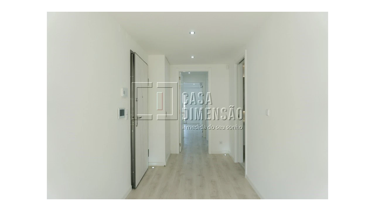 Apartamento T2 para Venda em Águas Livres Foto 2