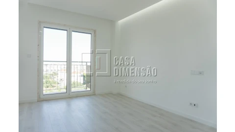 Apartamento T2 para Venda em Águas Livres