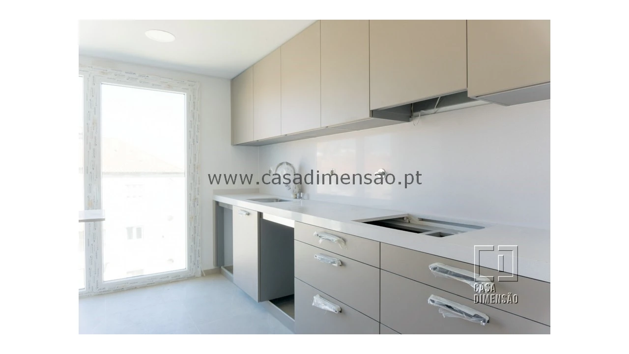 Apartamento T2 para Venda em São Domingos de Rana Foto 10